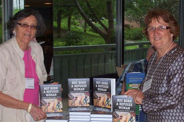 Author:Maroussia Hajdukowski-Ahmed